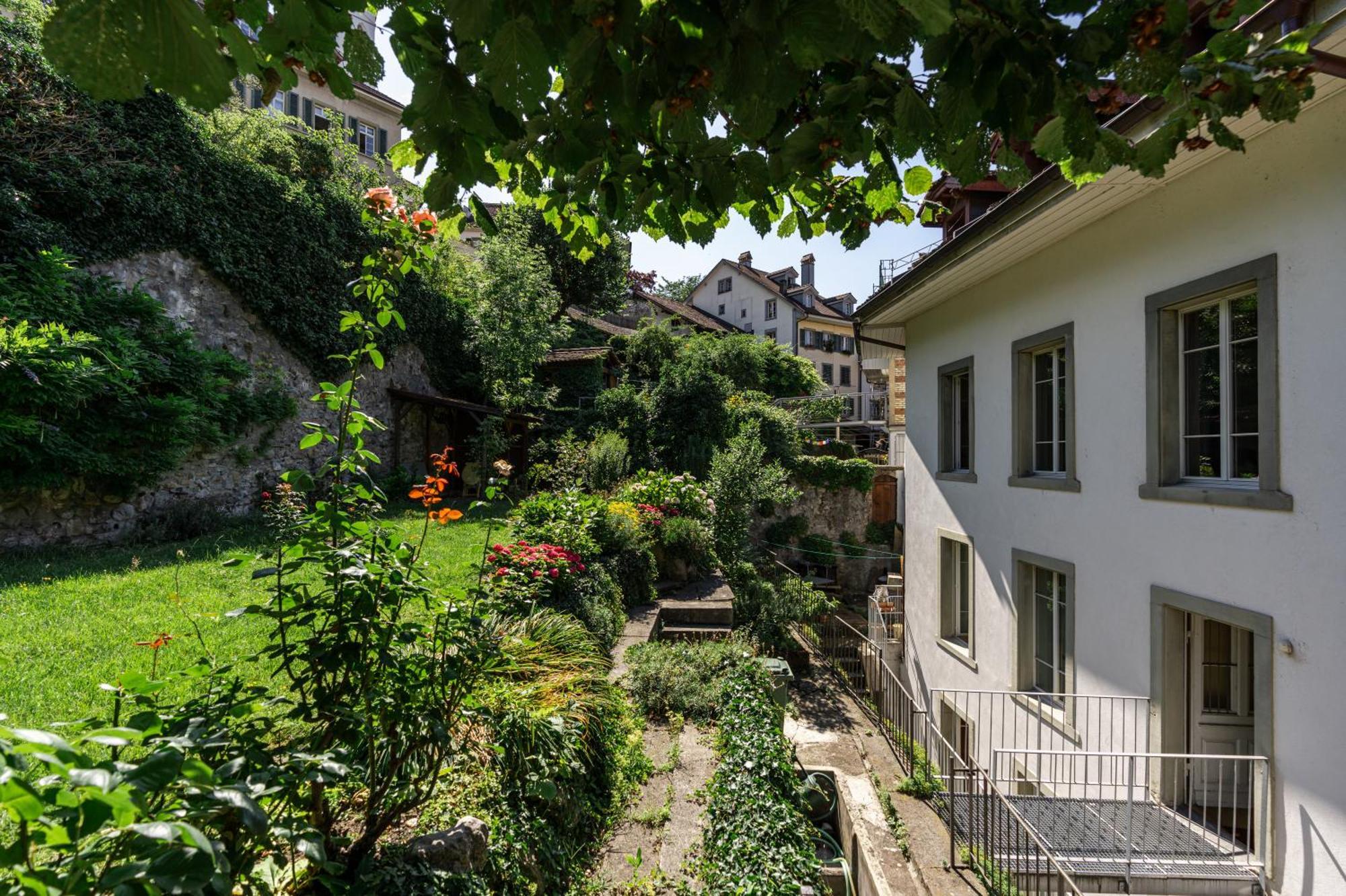 Historische Wohnung Im Herzen Der Thuner Altstadt Bagian luar foto